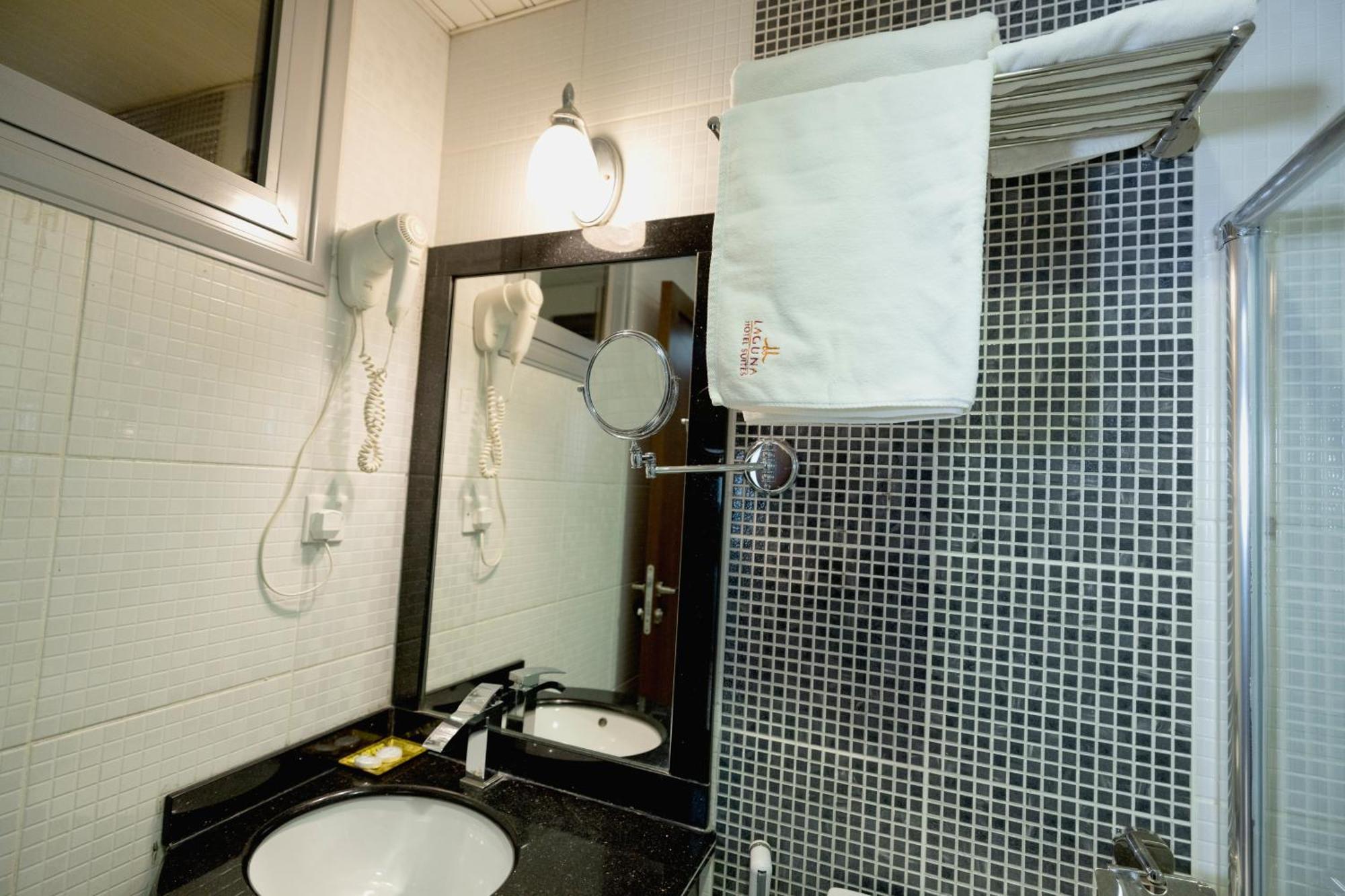 Laguna Hotel Suites Kuwait City Eksteriør bilde